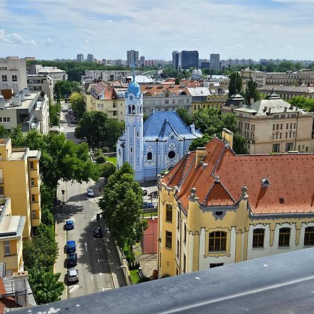 Panorama View Design Apt In Old Town - Free Parking 布拉迪斯拉发 外观 照片