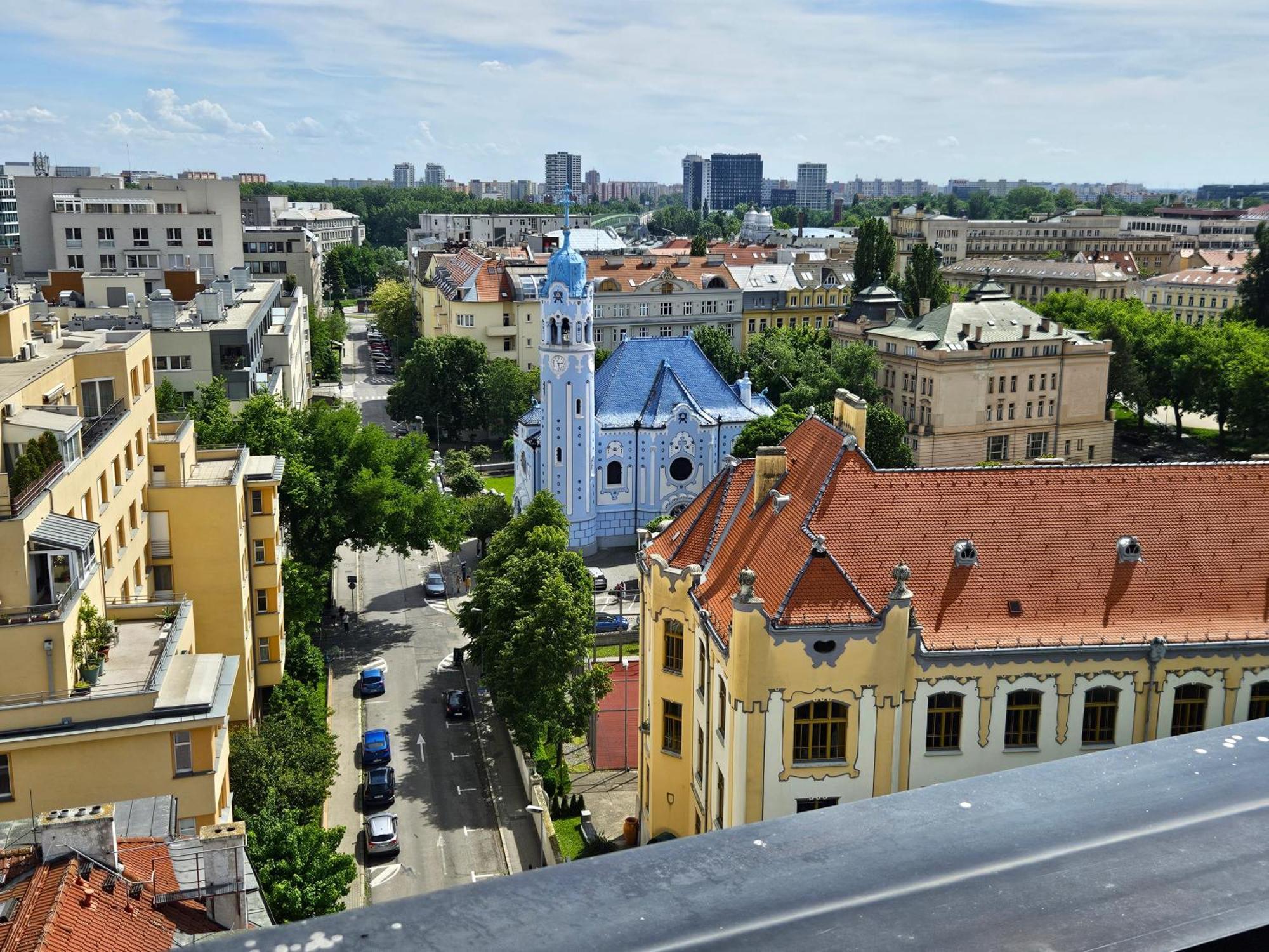 Panorama View Design Apt In Old Town - Free Parking 布拉迪斯拉发 外观 照片