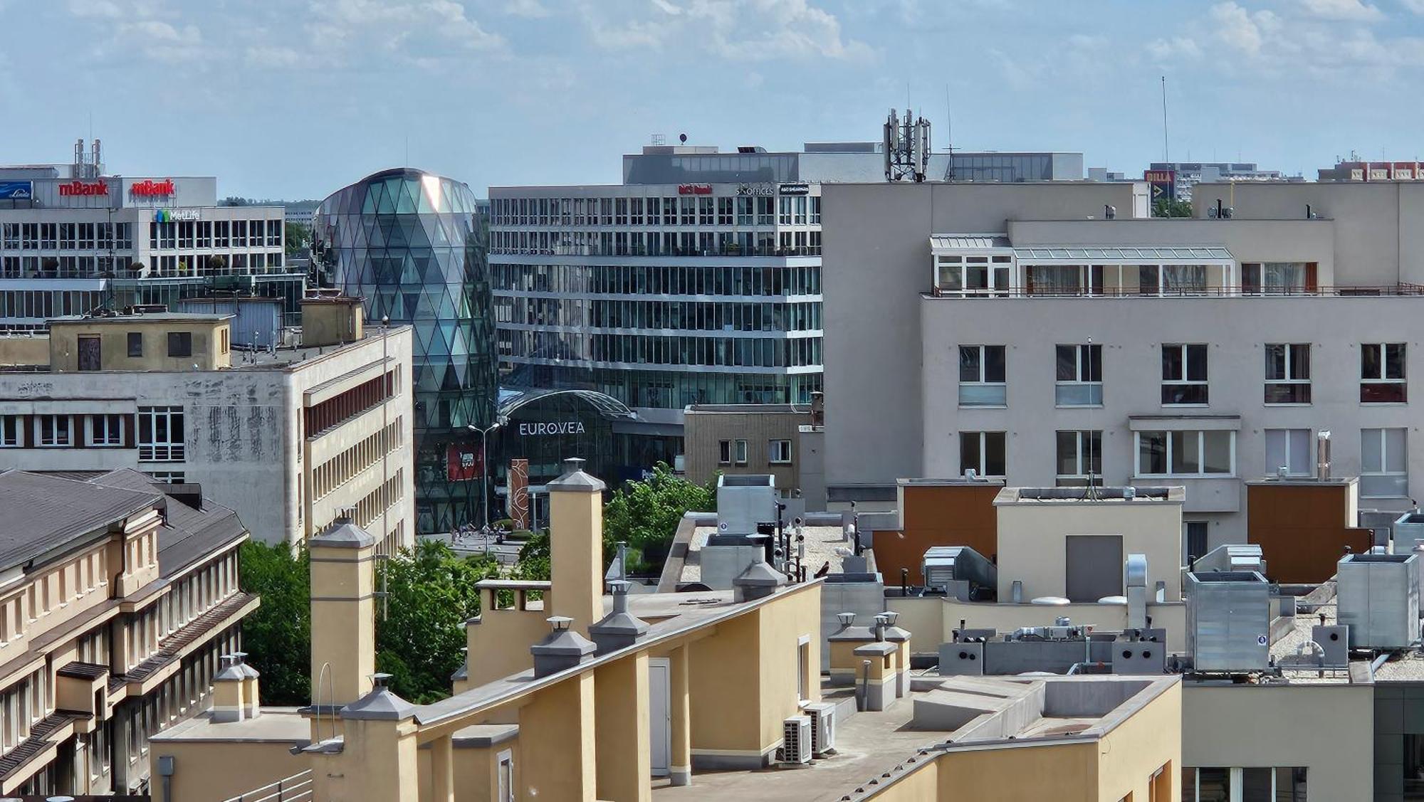 Panorama View Design Apt In Old Town - Free Parking 布拉迪斯拉发 外观 照片