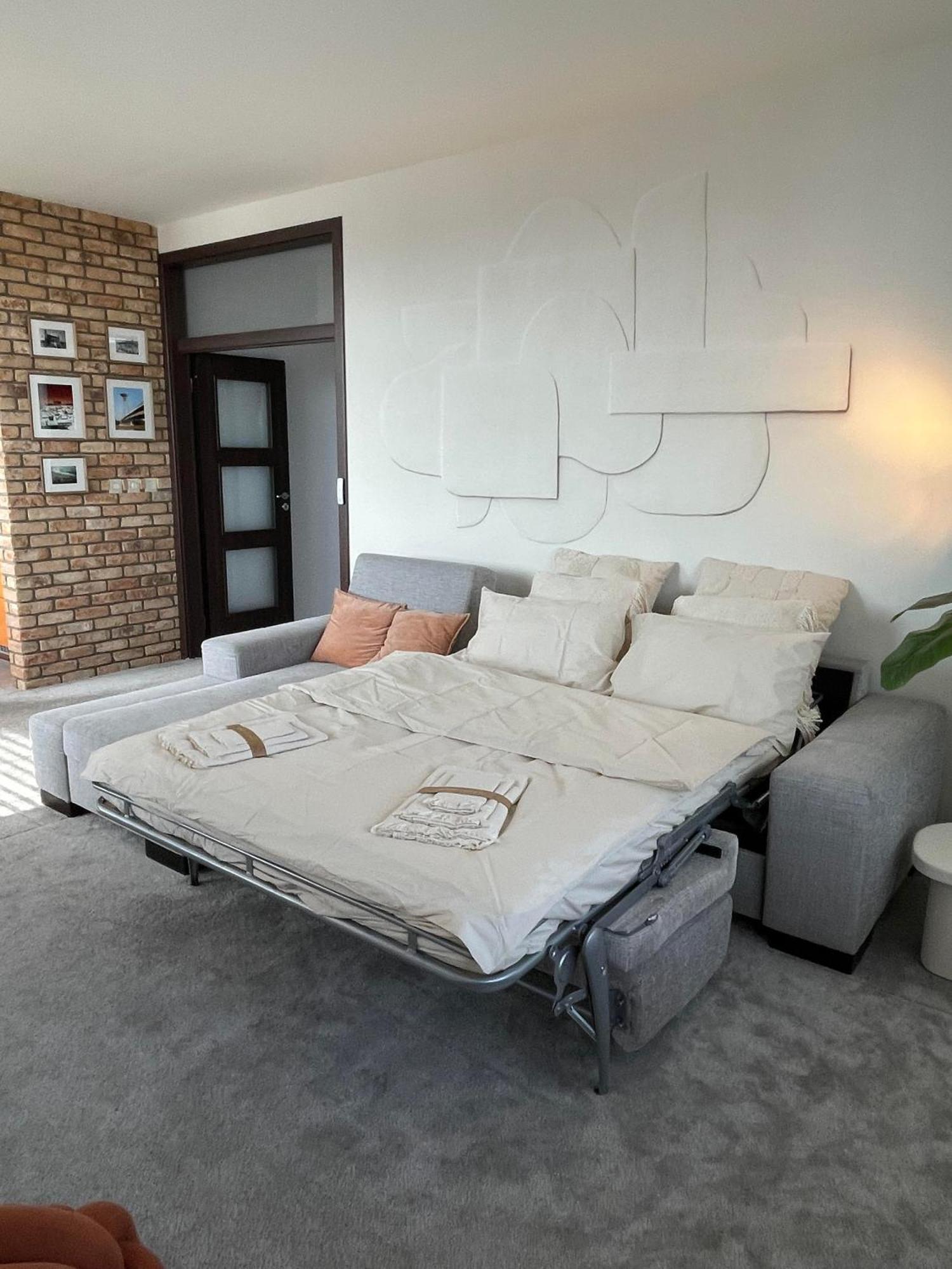 Panorama View Design Apt In Old Town - Free Parking 布拉迪斯拉发 外观 照片