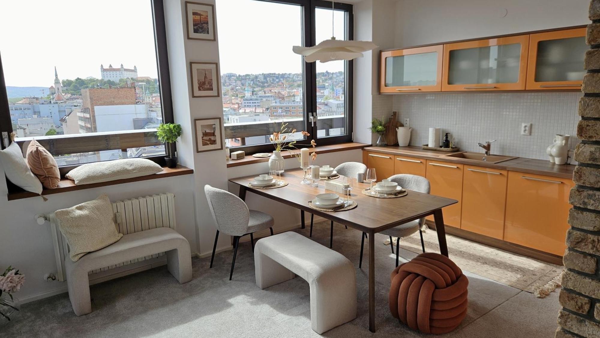 Panorama View Design Apt In Old Town - Free Parking 布拉迪斯拉发 外观 照片